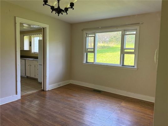 Chandelier, Empty room, Interior, Wood Texture Flooring
