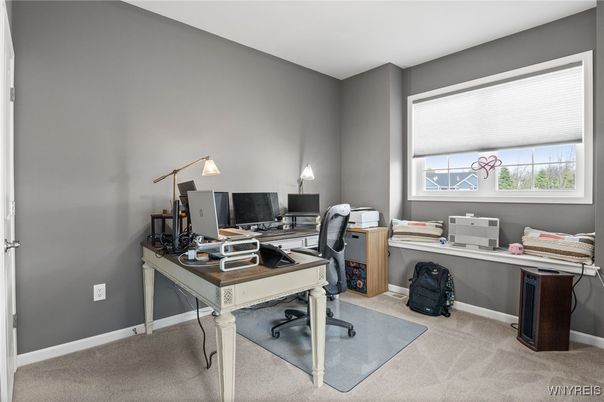 Home Office, Interior