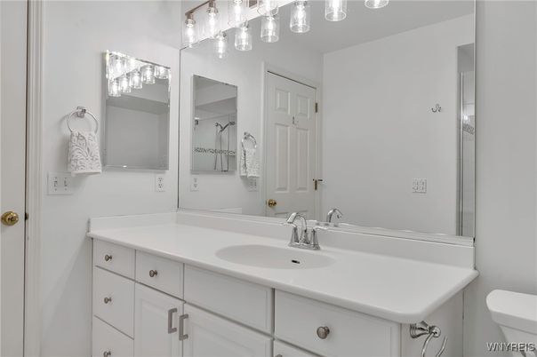 Bathroom, Dual Sink Vanities, Interior