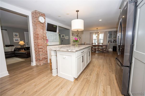 Dining room, Interior, Kitchen, Pendant Lights, Recessed Lighting, Wood Texture Flooring