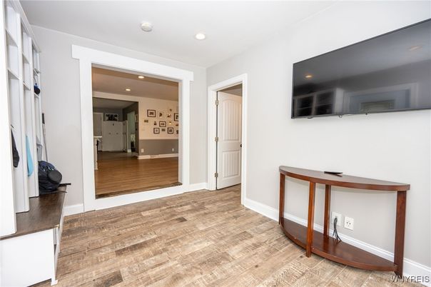 Interior, Recessed Lighting, Wood Texture Flooring
