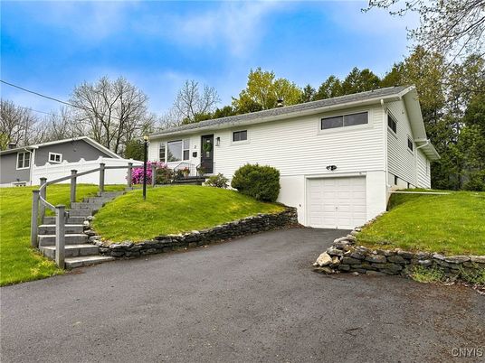 Attached, Exterior, Facade, Raised Ranch