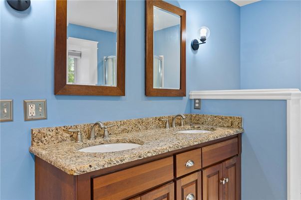 Bathroom, Dual Sink Vanities, Interior