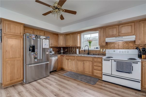 Interior, Kitchen, Stainless Steel Appliances, Wood Texture Flooring