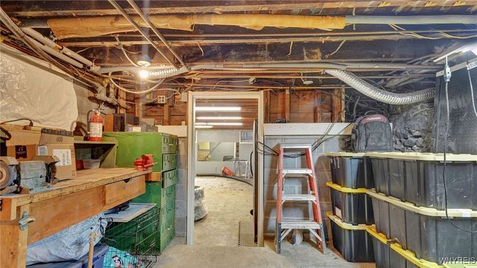 Interior, Wooden Beams