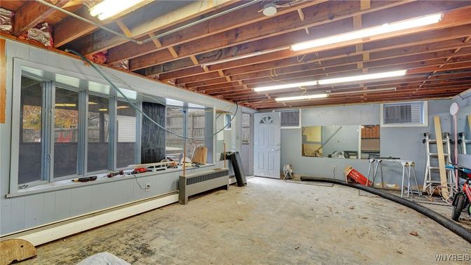 Interior, Wooden Beams