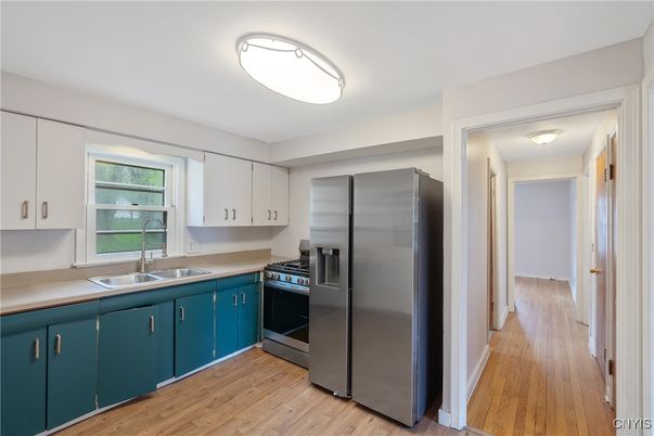 Interior, Kitchen, Stainless Steel Appliances, Wood Texture Flooring