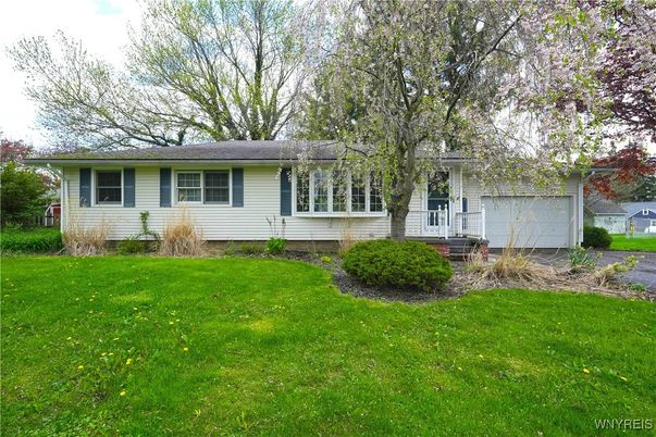 Attached, Backyard, Exterior, Facade, Cape Cod