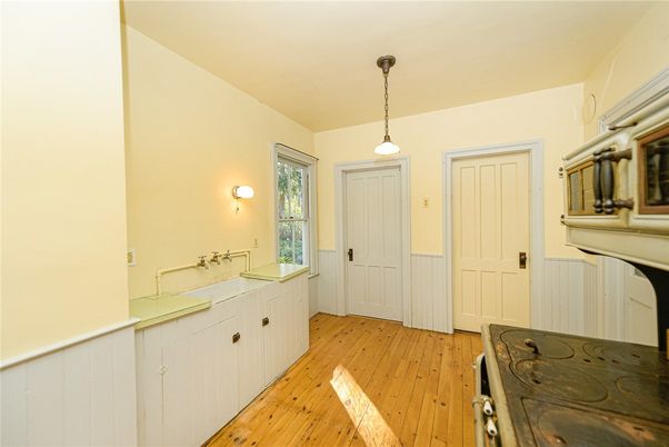 Interior, Pendant Lights, Wood Texture Flooring