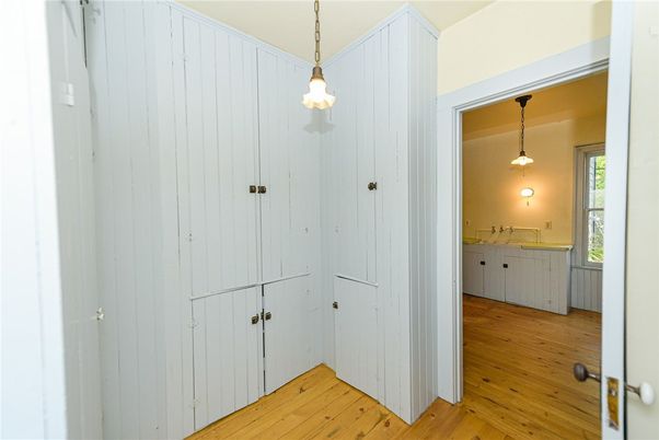 Interior, Pendant Lights, Wood Texture Flooring