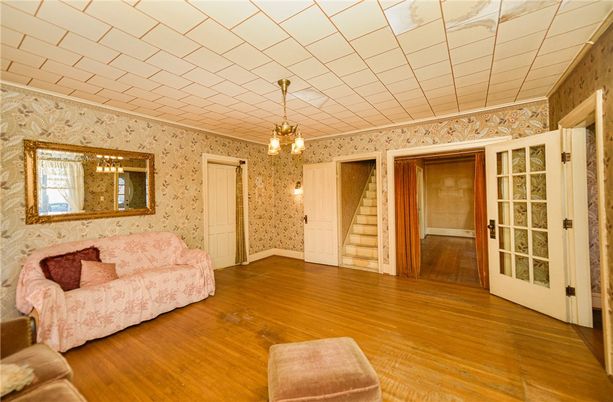Empty room, Interior, Living room, Pendant Lights, Wood Texture Flooring