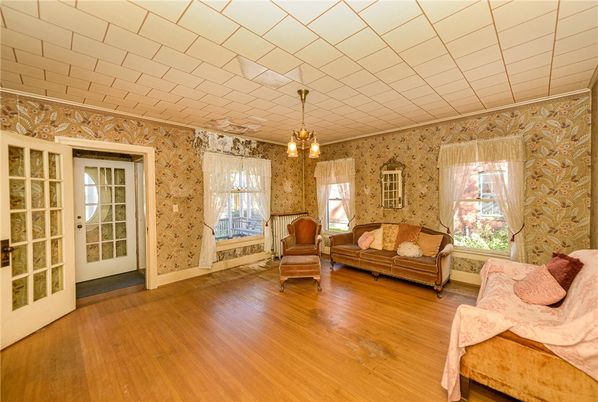 Chandelier, Interior, Living room, Pendant Lights, Wood Texture Flooring