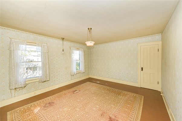 Empty room, Interior, Pendant Lights