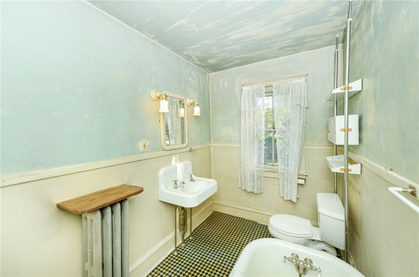 Bathroom, Interior
