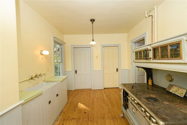 Interior, Kitchen, Pendant Lights, Wood Texture Flooring