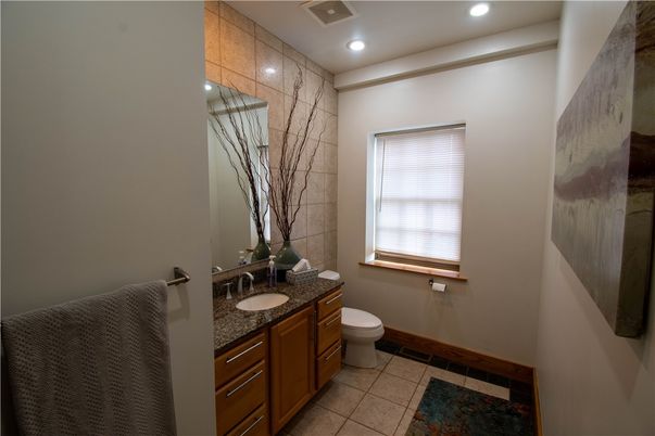 Bathroom, Interior, Recessed Lighting