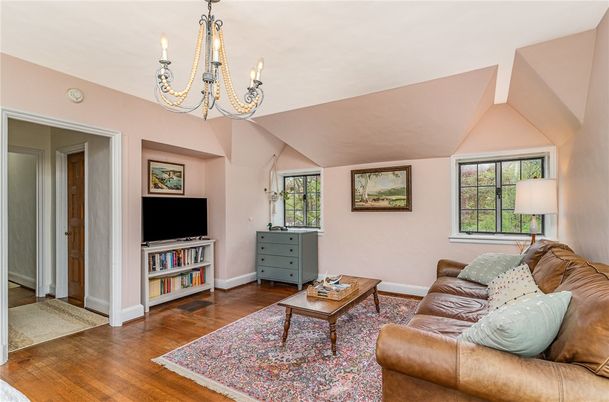 Chandelier, Interior, Living room, Wood Texture Flooring