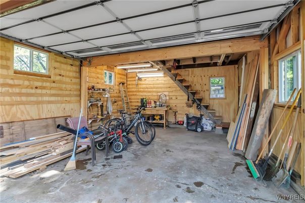 Garage, Interior, Wooden Walls