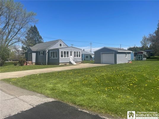 Backyard, Detached Garage, Exterior