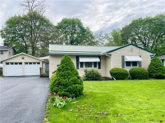 Backyard, Detached Garage, Exterior