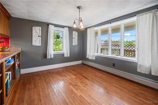 Empty room, Interior, Pendant Lights, Wood Texture Flooring