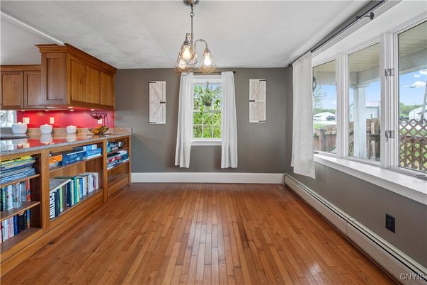 Interior, Pendant Lights, Wood Texture Flooring