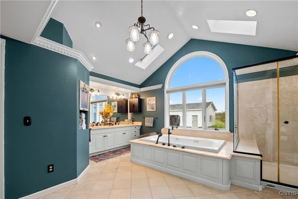 Bathroom, Glass Shower, Interior, Pendant Lights, Recessed Lighting
