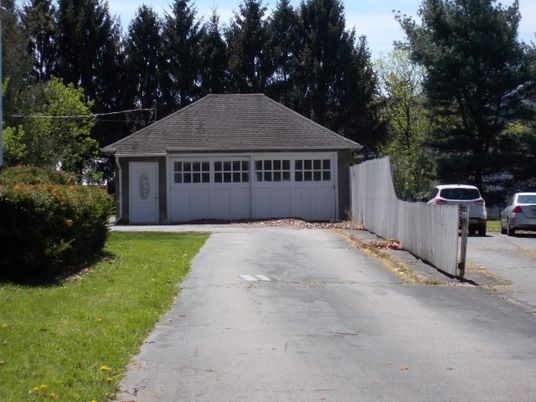 Detached Garage, Exterior