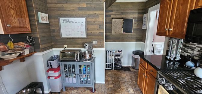 Interior, Kitchen, Wooden Walls