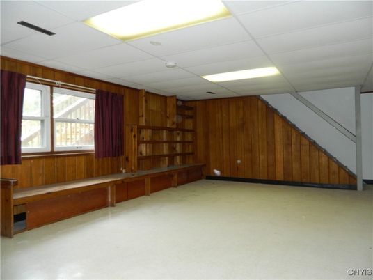 Empty room, Interior, Recessed Lighting, Wooden Walls