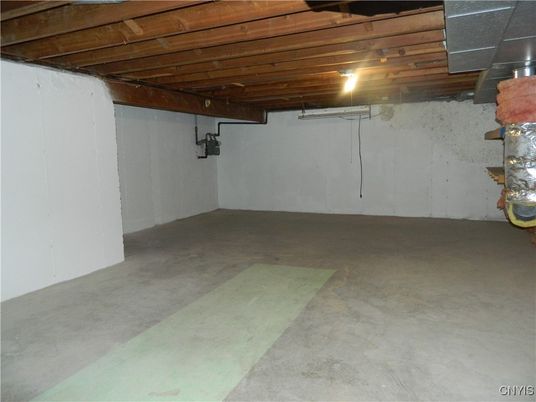 Empty room, Interior, Wooden Beams