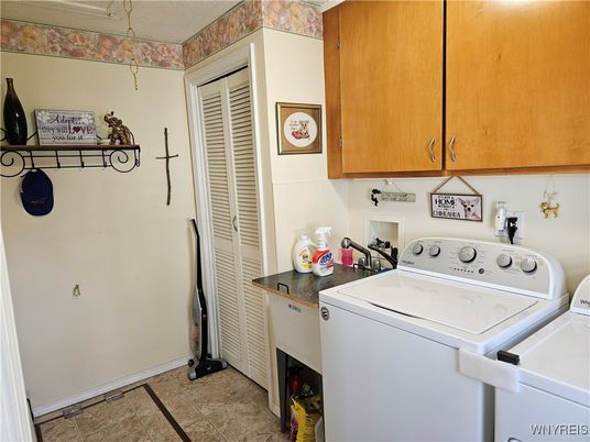 Interior, Utility Closets, Washer