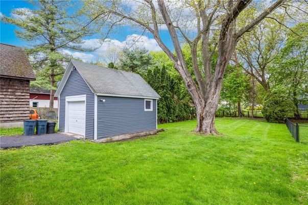 Backyard, Detached Garage, Exterior