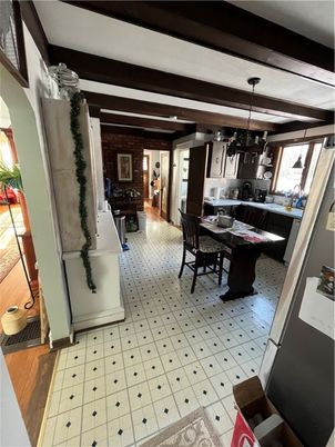 Dining room, Interior, Kitchen, Pendant Lights, Wooden Beams