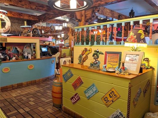 Game Room, Interior