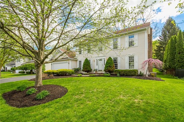 Attached, Backyard, Exterior, Facade, Georgian