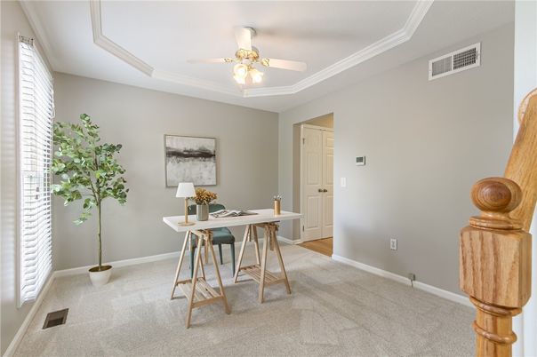 Home Office, Interior