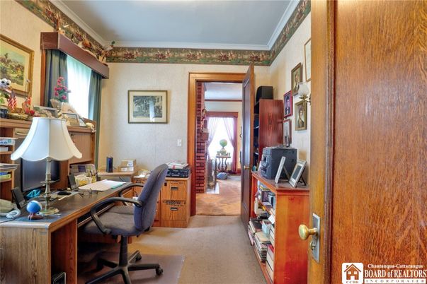 Home Office, Interior