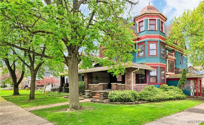 Backyard, Exterior, Facade, Brick Facade, Queen Anne Victorian