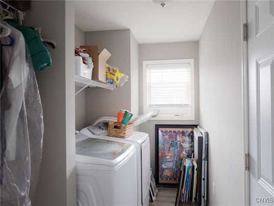 Interior, Utility Closets, Washer, Wood Texture Flooring
