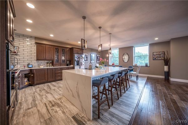 Dining room, Interior, Kitchen, Pendant Lights, Recessed Lighting, Wood Texture Flooring