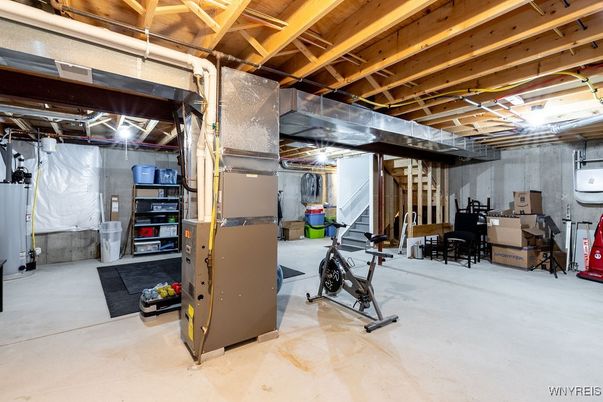 Fitness Equipment, Interior, Wooden Beams