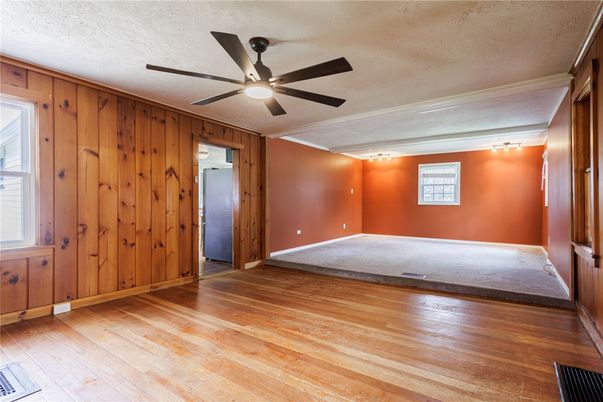 Empty room, Interior, Wood Texture Flooring, Wooden Walls