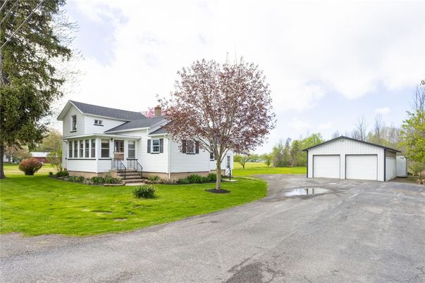Backyard, Detached Garage, Exterior, Facade, Cape Cod