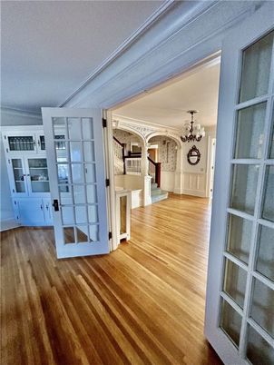 Chandelier, Interior, Wood Texture Flooring