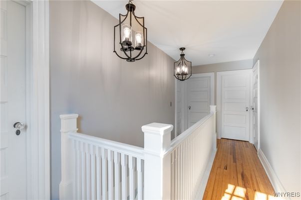 Interior, Pendant Lights, Wood Texture Flooring