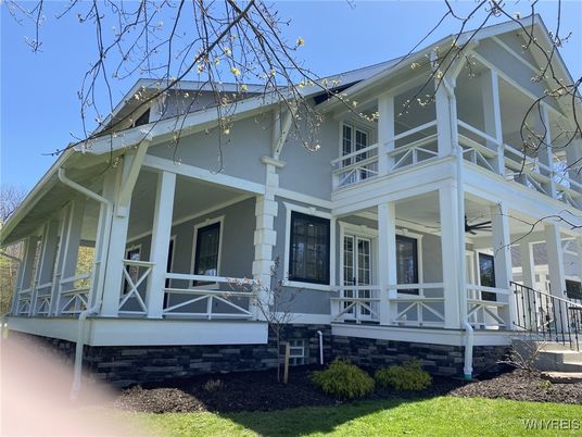 Exterior, Facade, None