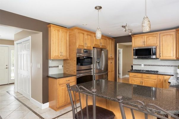 Interior, Kitchen, Pendant Lights, Recessed Lighting, Stainless Steel Appliances