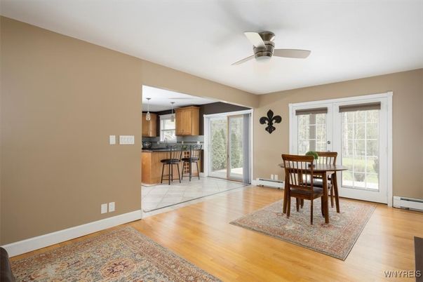 Dining room, Interior, Kitchen, Pendant Lights, Wood Texture Flooring