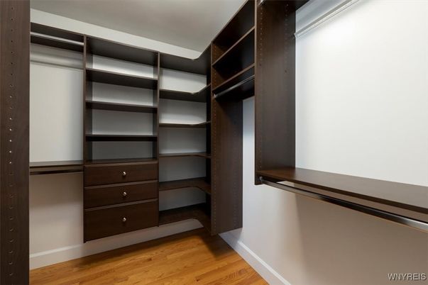 Interior, Walk-in Closets, Wood Texture Flooring
